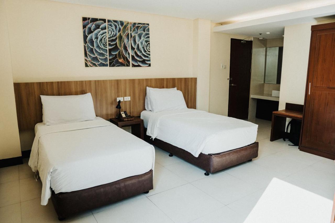 Ocean Suites Bohol Boutique Hotel Ταγκμπιλαράν Εξωτερικό φωτογραφία